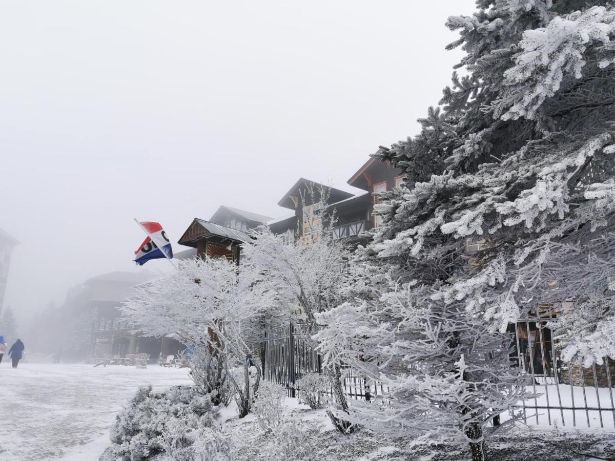 Gorgeous House For Ski Retreat Or Mountain Vacations سنوشو المظهر الخارجي الصورة